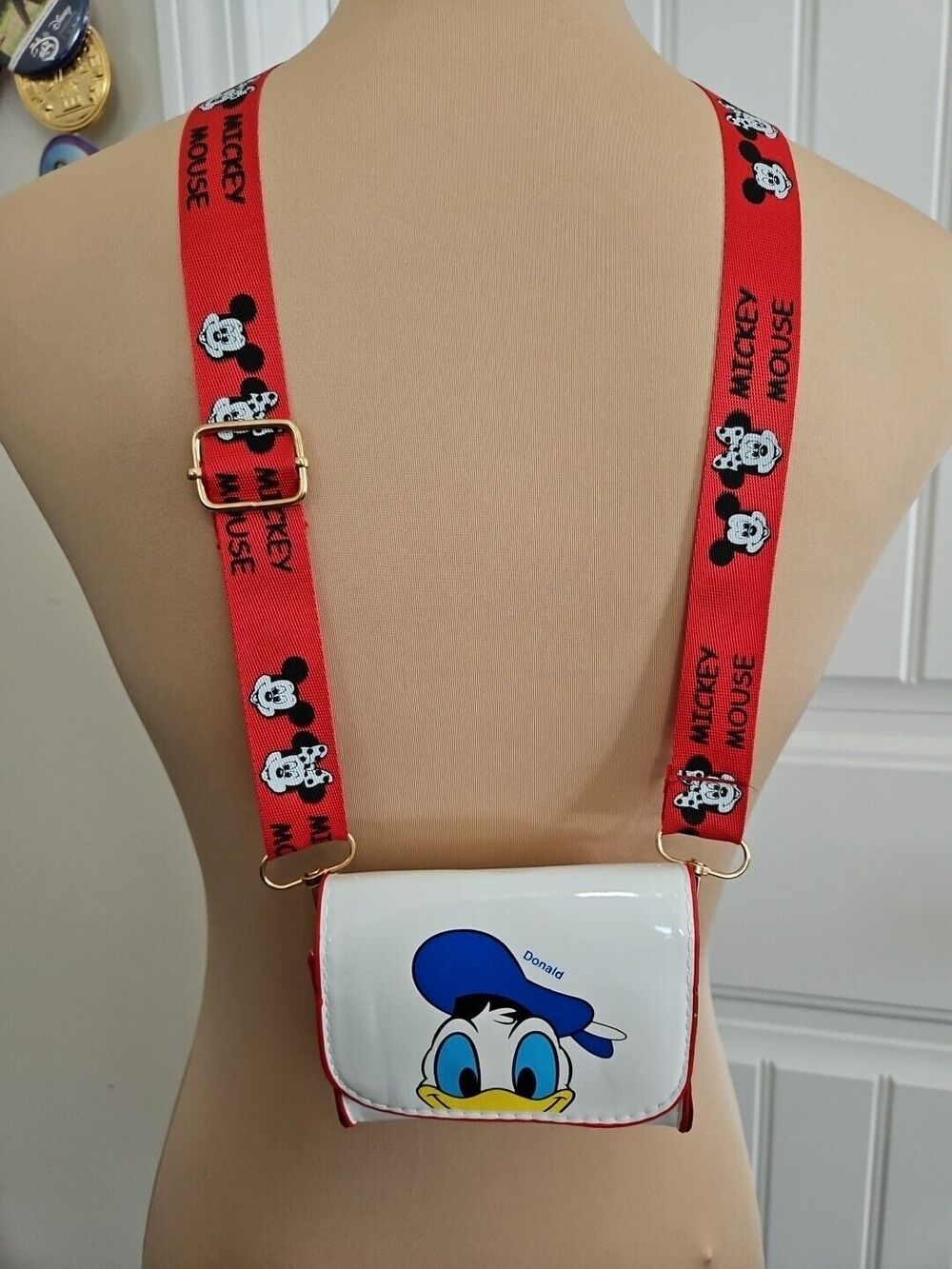 Little Girls Donald, Mickey, And Minnie Mini Purse 4x4.5x1 in